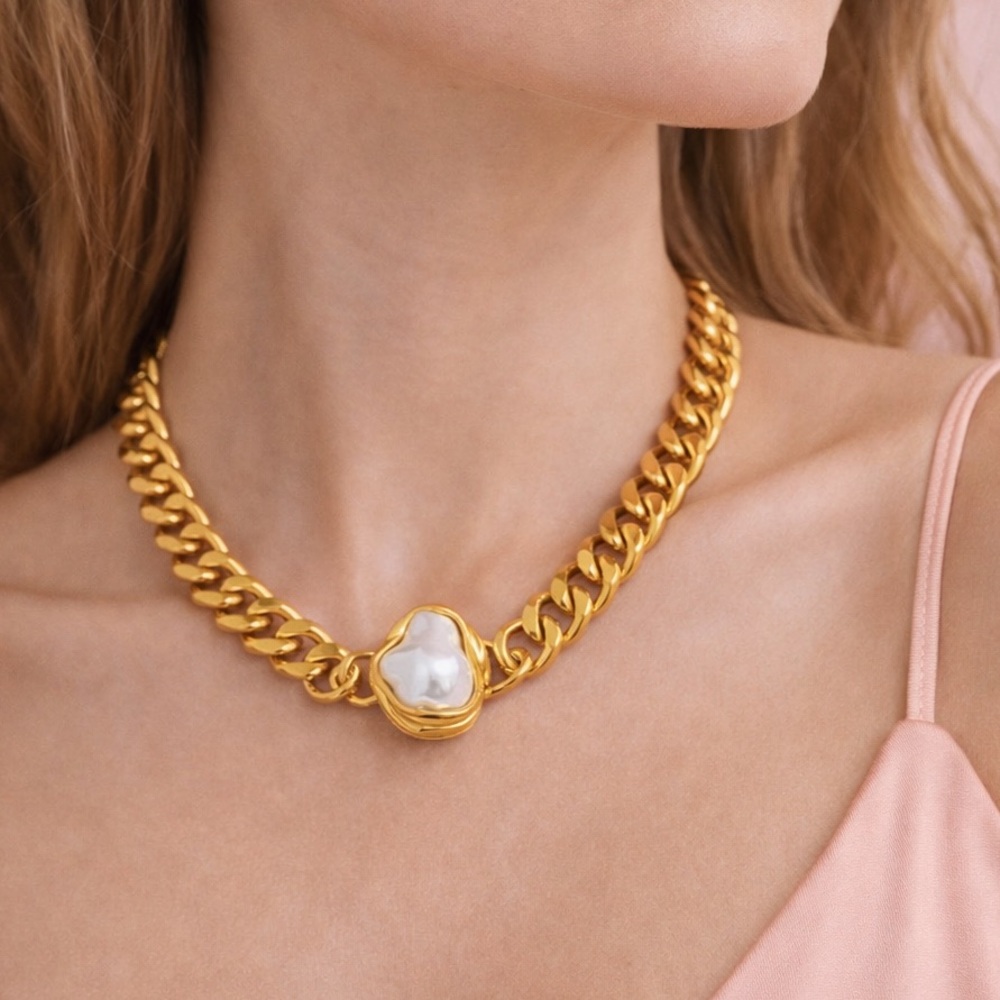 Goddess Glow Pearl Chain Necklace